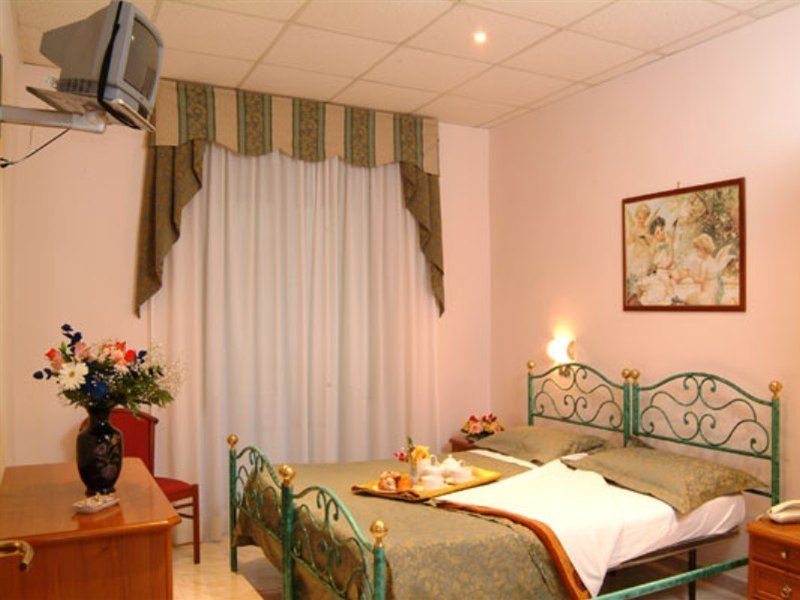 Hotel Oriente Rome Luaran gambar